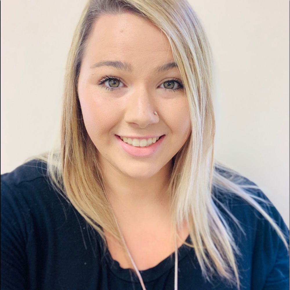 Meet your Posher, Elizabeth